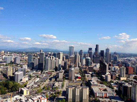 Daytime-View-from-Space-Needle